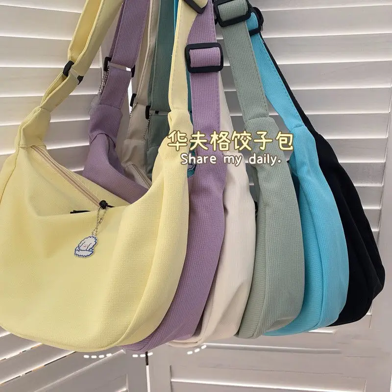 

Versatile Student Ins Harajuku Simple Waffle Leisure Artistic One Shoulder Crossbody Solid Color Dumpling Bag