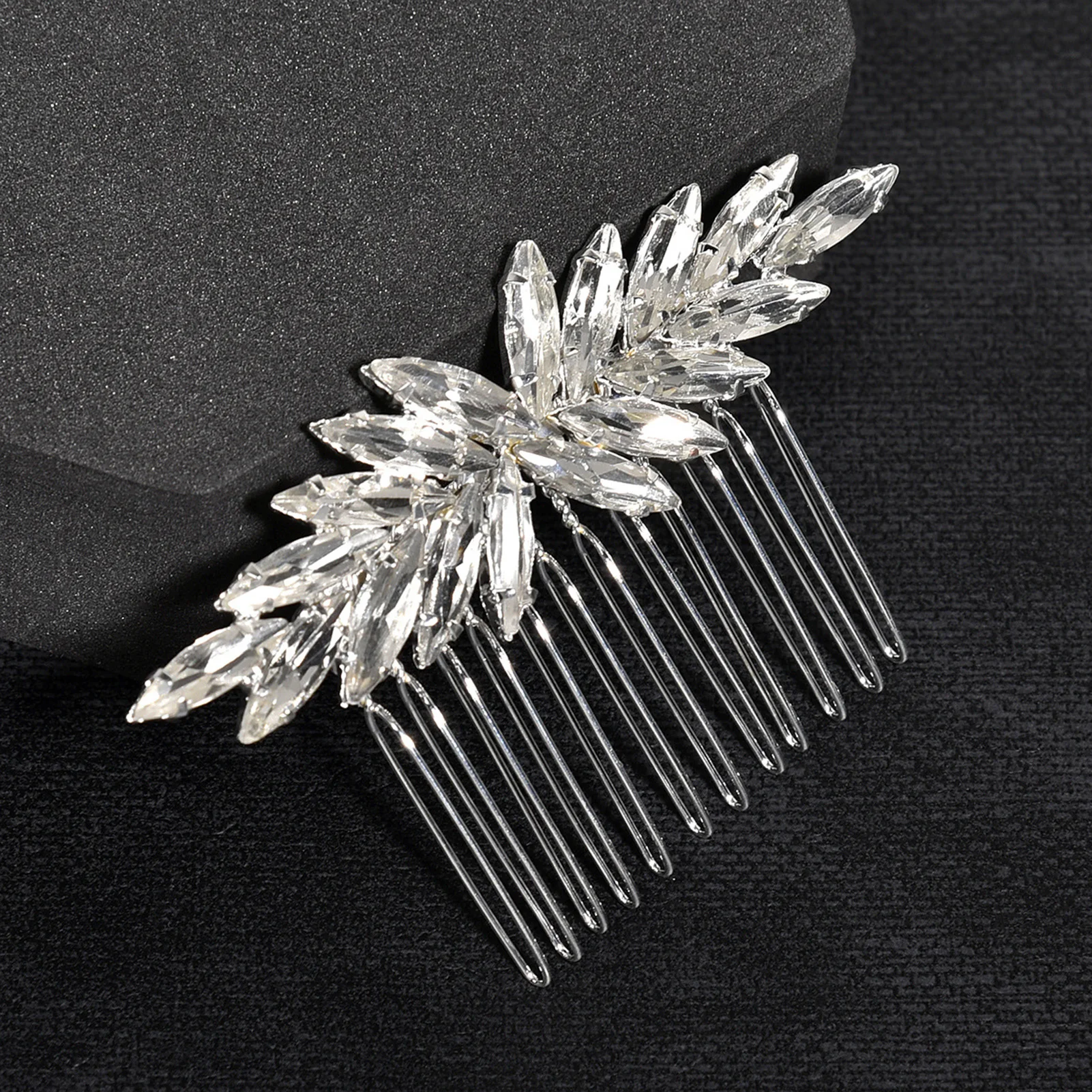 Bridal Hair Jewelry Hair Comb Shiny Rhinestones Stable Smooth Headwear for Festival Wedding Party Head Decor