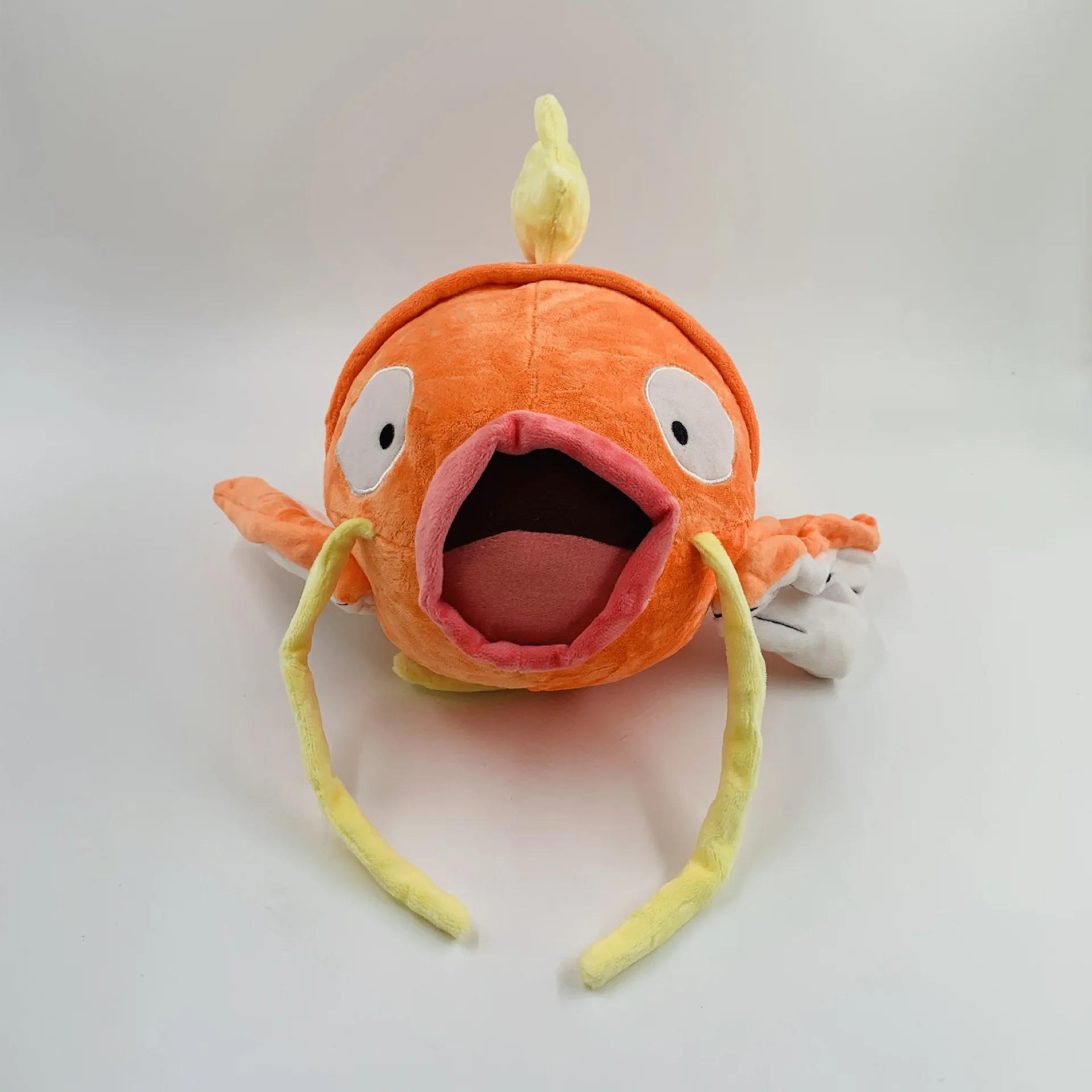 30Cm Cartoon Pokemon Magikarp Doll Kawaii Large Goldfish Toys Soft Anime Elf Pillow Regalo Di Compleanno Per Bambini
