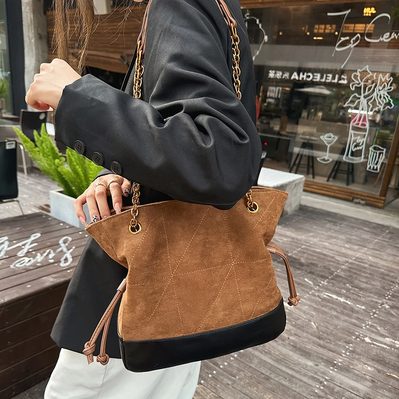 2025 Borse a tracolla versatili retrò di nuova moda Advanced Sense Borsa da donna sotto le ascelle di grande capacità per pendolari Borsa tote casual - immagine 2