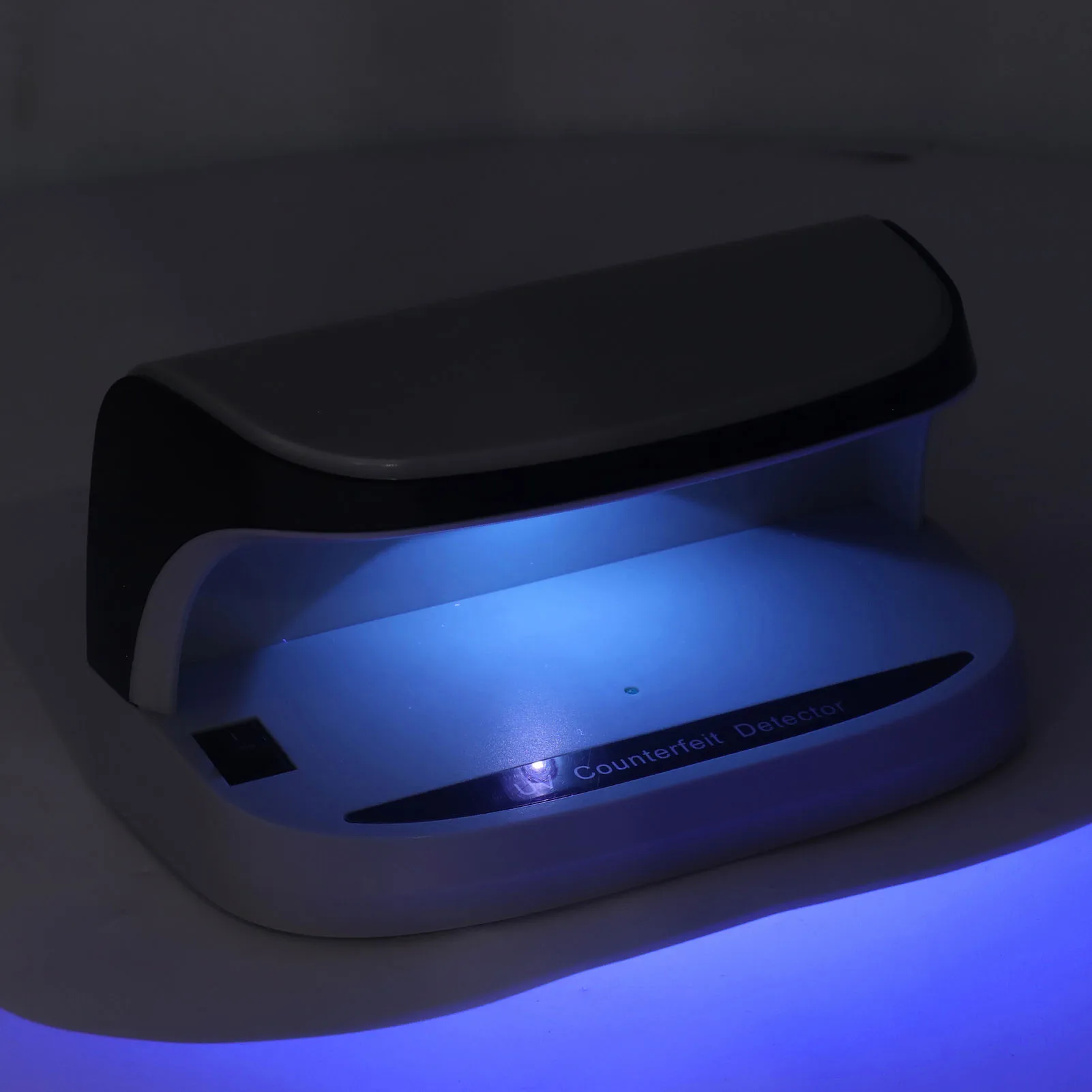 UV Counterfeit Bill Money Detector Automatic On Off Currency Detector for Check Passport Credit Card DC5V 2A UV Money Detector