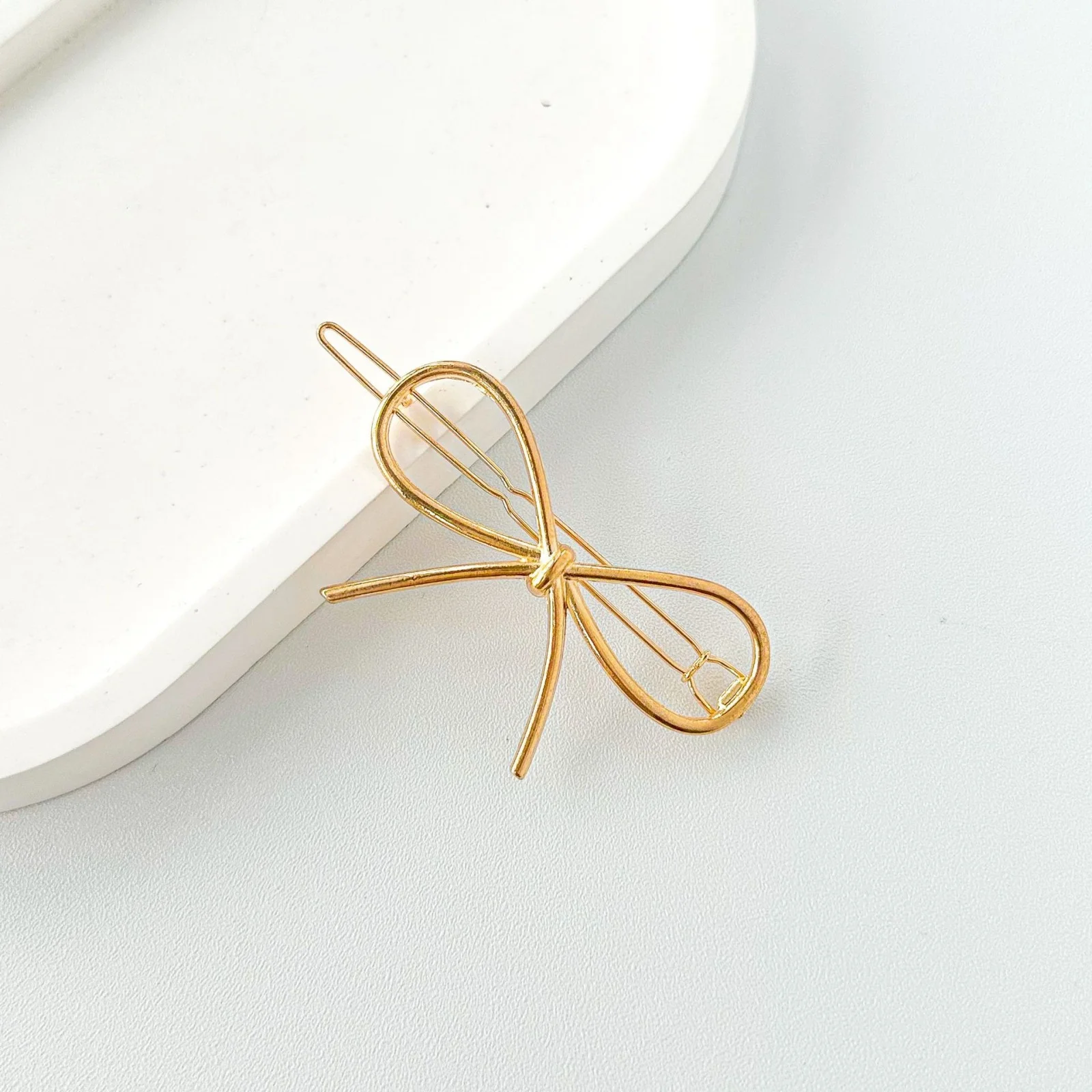 2pcs Bow Hair Clips for Women, Metal Alloy Hair Accessories, Cute Butterfly Knot Design, Stylish Hairpins for Daily & Party Use