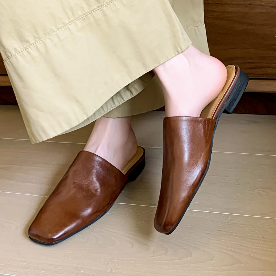 

Сланцы женские из натуральной кожи, мягкие удобные мюли, без застежки, квадратный носок, плоская подошва, пляжные шлепанцы для отдыха, лето