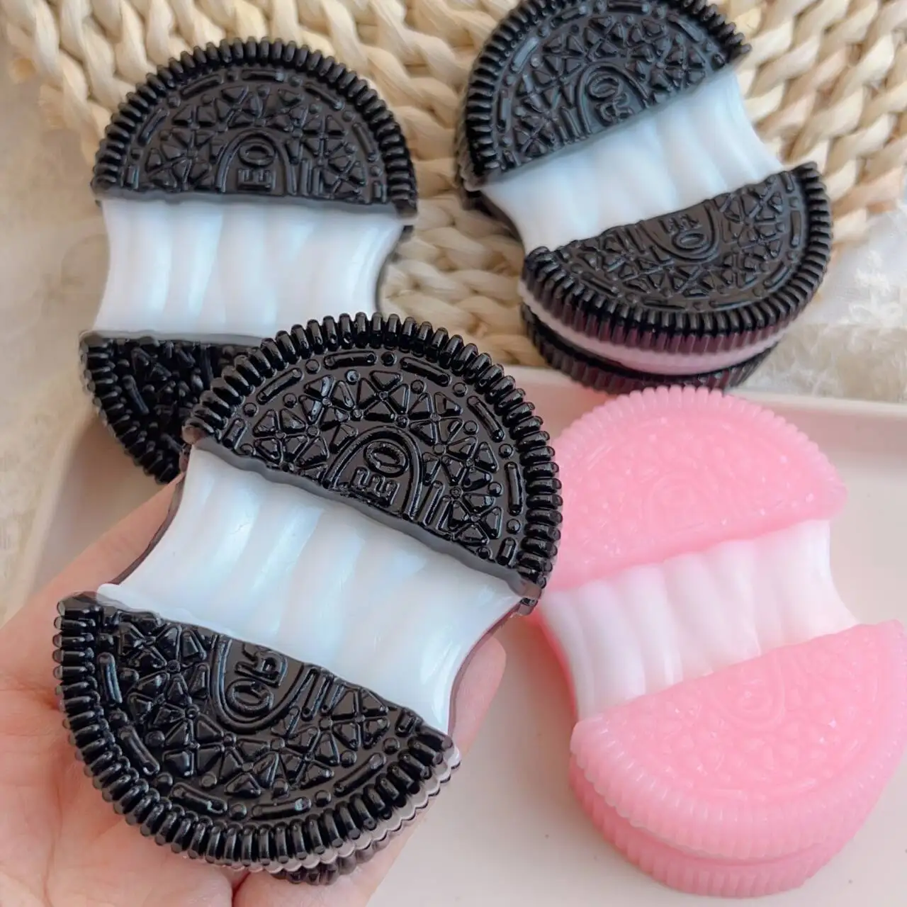 Super Soft Oreo Decompression Toy Biscuit Shape Squishes Toy Pinching Sandwich Simulation Ultra-Soft Decompression Venting Toy 4