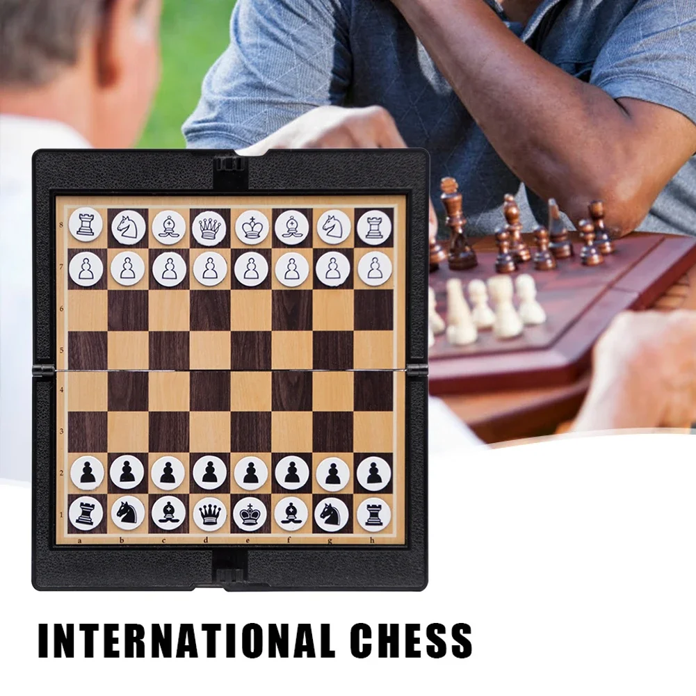 New Pocket Chess Pieghevole Board Interactive Travel Portable Entertainment Chessman Magnetico Indoor Outdoor Game Facile Da Trasportare