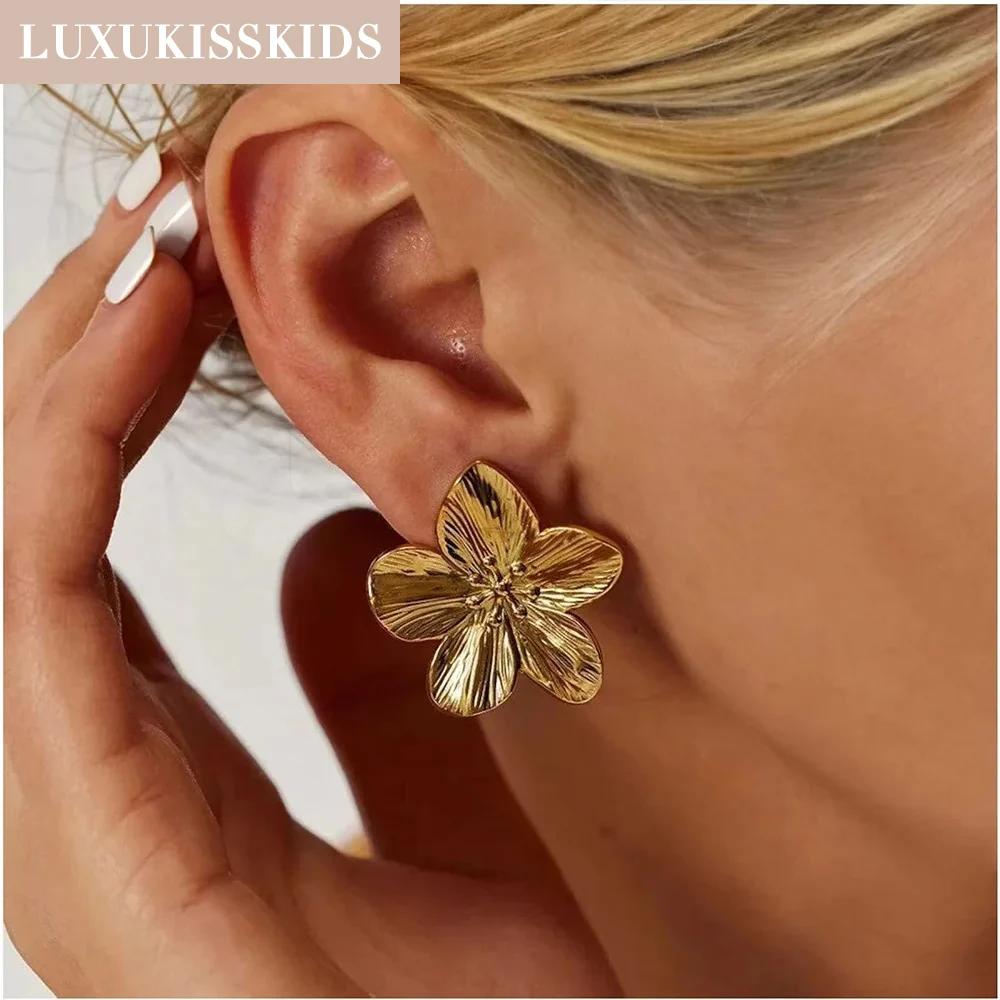 LUXUKISSKIDS 2 قطعة المرأة الموضة العصرية الفولاذ المقاوم للصدأ زهرة أقراط قلادة مجموعة مجوهرات مطلية بالذهب هدايا الحفلات خلع الملابس 6