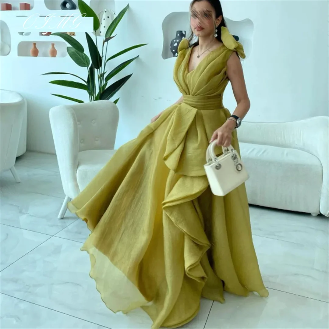 

OIMG V-Neck Green Prom Dresses Saudi Arabic Women Satin High Split Ruffles Evening Gowns with Cape Occasion Formal Party Dress