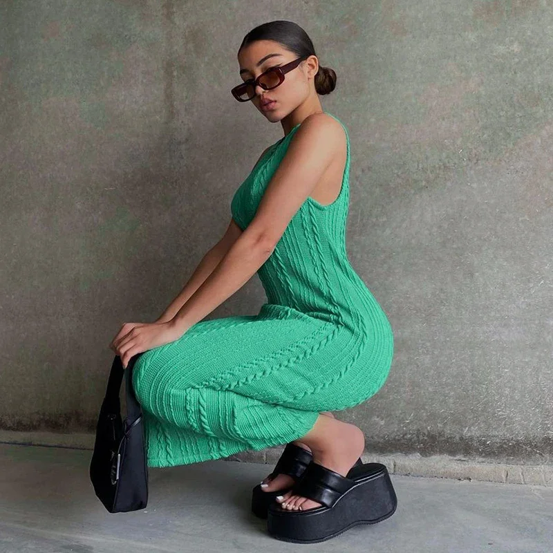 

2022 Fashion Sleeveless O-Neck Sweater Bodycon Crochet Sexy Dress Summer Ladies Streetwear Party Club Elegant Clothing Y2K Dress