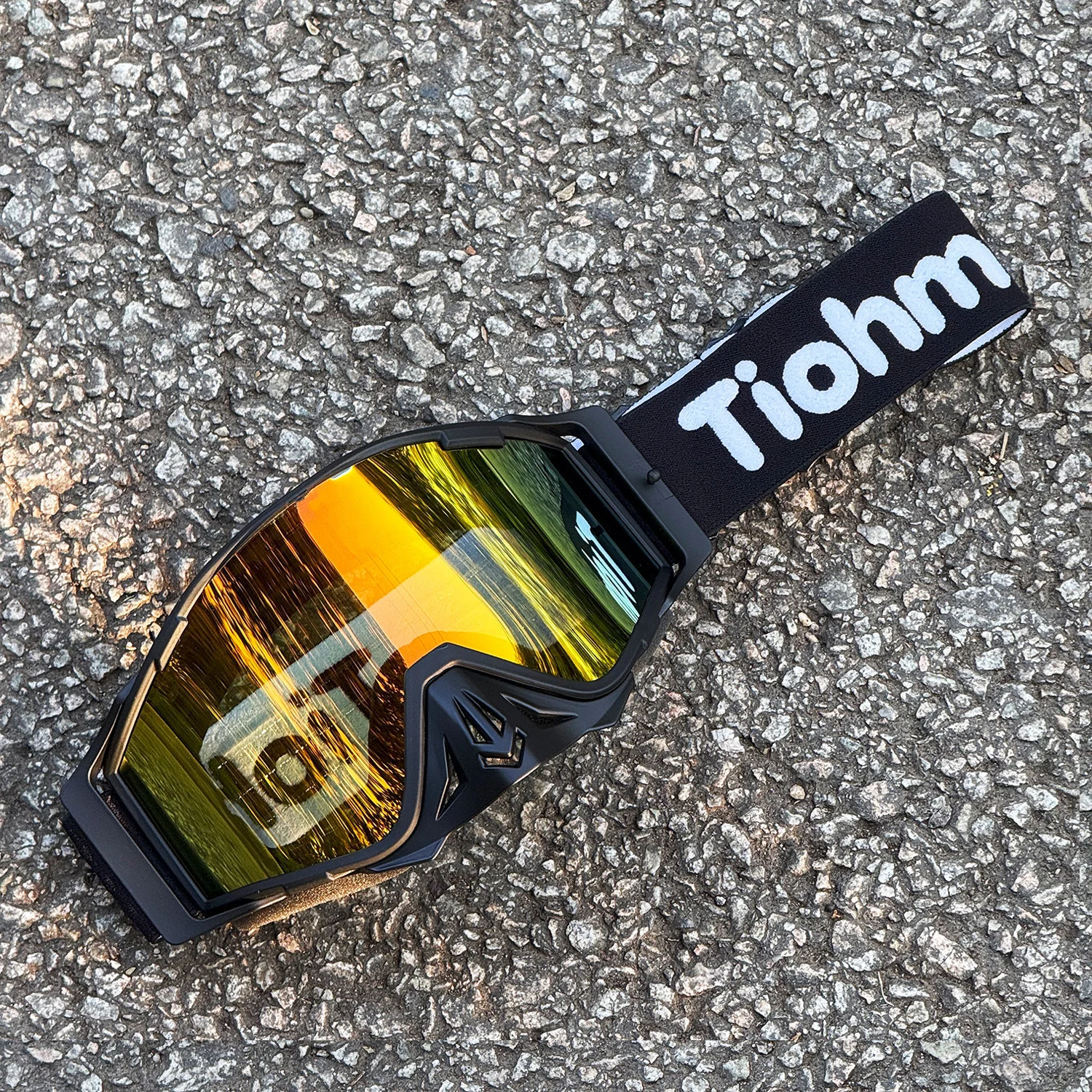 All-Terrain Anti-Fog Goggles with Colorful Frame & Multi-Tone Lenses