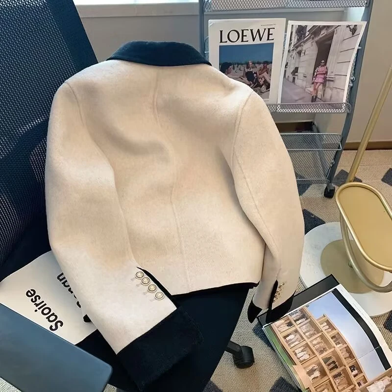 2024 Women Turn-down Collar Single Breasted Fashion Coat Korean Temperament Advanced Sense Pocket Design Long Sleeve Short Coats