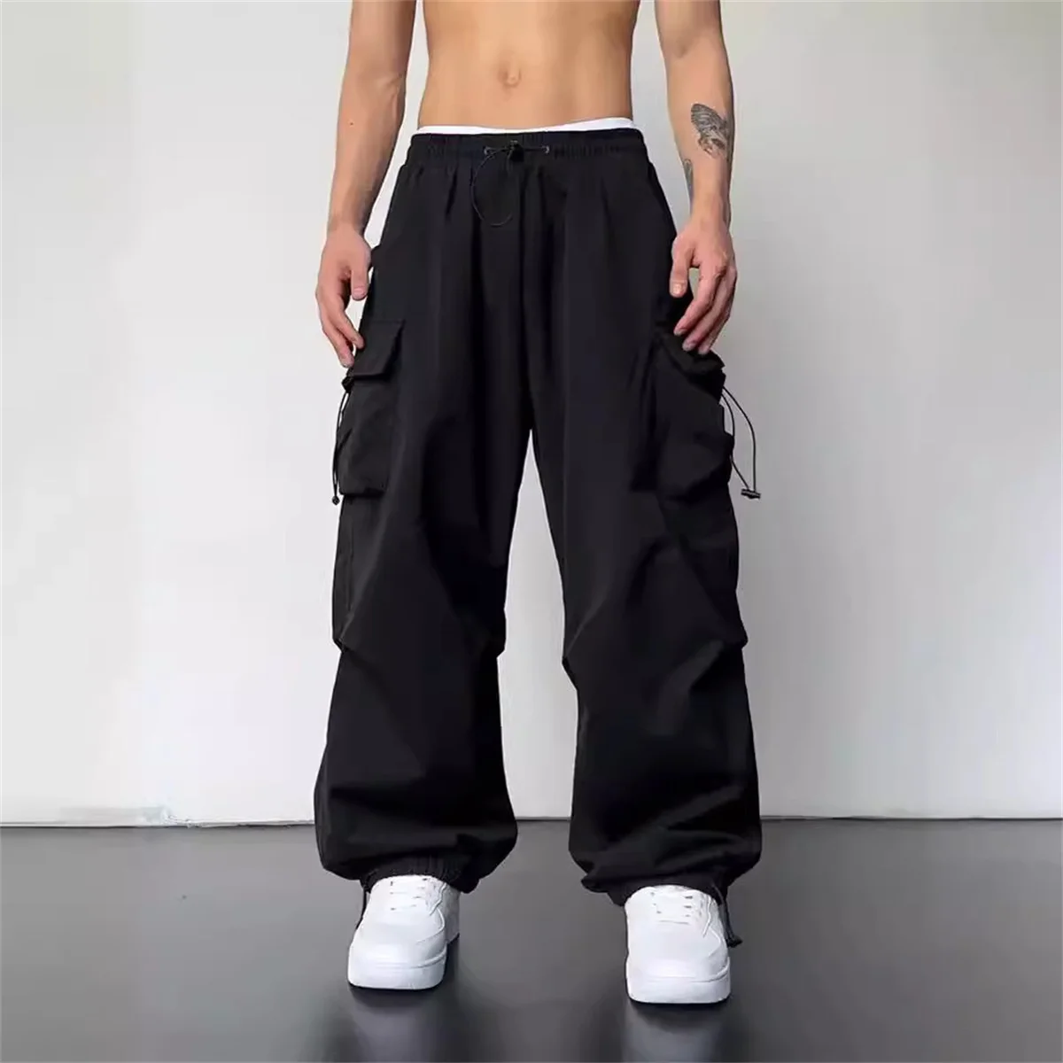 Schwarze Hip-Hop-Cargohose für Herren, lässig, Sommer, solide Hose mit mehreren Taschen, coole Bänder, Techwear, Hip-Hop-Jogginghose für Jungen – Detail 10