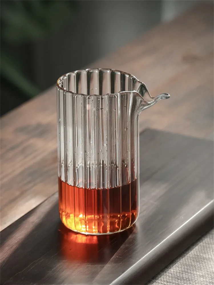 Description Picture 2 of itemJapanese 220ml Vertical Stripe Heat Resistant Glass Fair Cup Tea Pitcher Eagle Mouth Kung Fu Chahai Justice Cup Tea Set