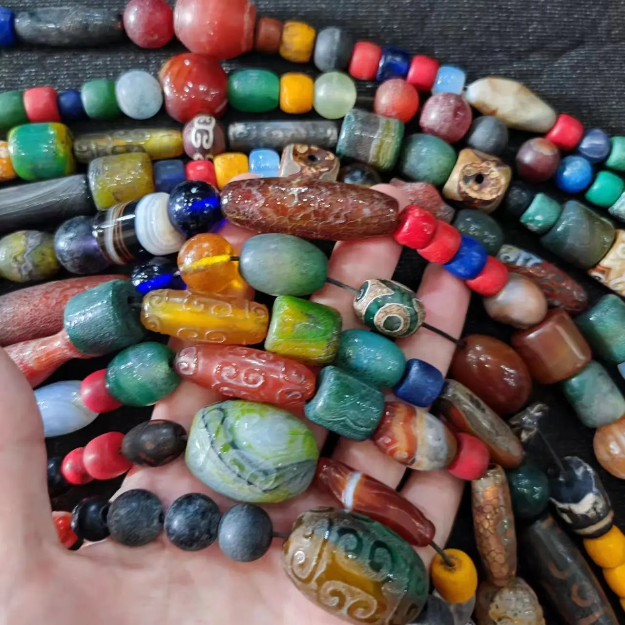 1pcs/lot Natural Selected Old Agate Necklace Elegant and Correct Colorful Amulet Buddhist Gemstones Enhance Blood Circulation