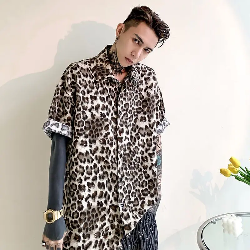 Рисунок 2 - Мужская/женская рубашка с коротким рукавом