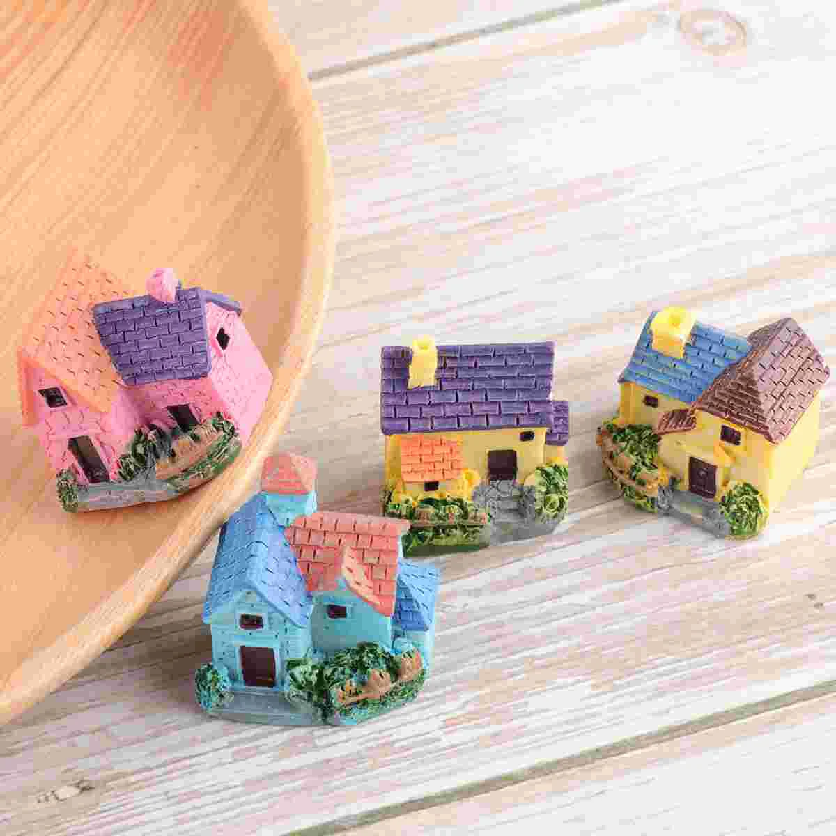 

4pcs Miniature Resin House, Garden Ornament Figurines, Villa Craft Decor Resin DIY Landscape Bonsai Craft for Patio Lawn