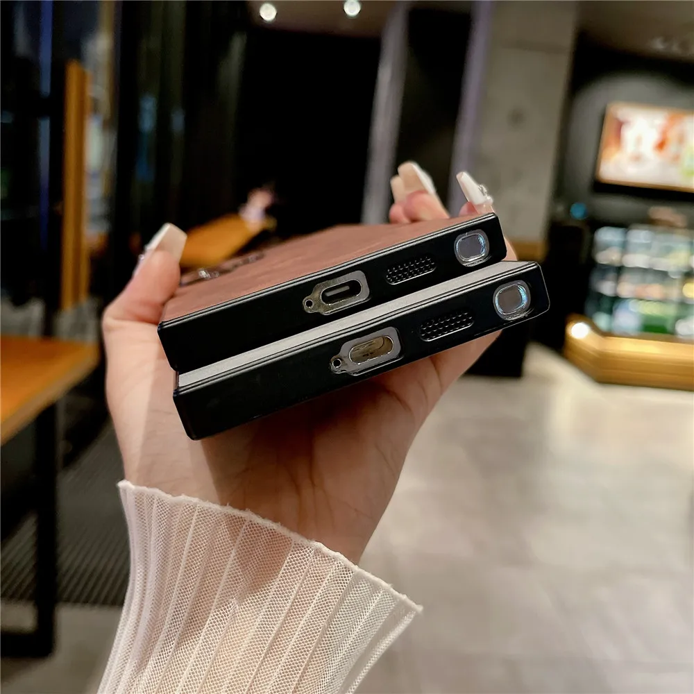Vintage Leather Phone Case – Premium Quality Protection