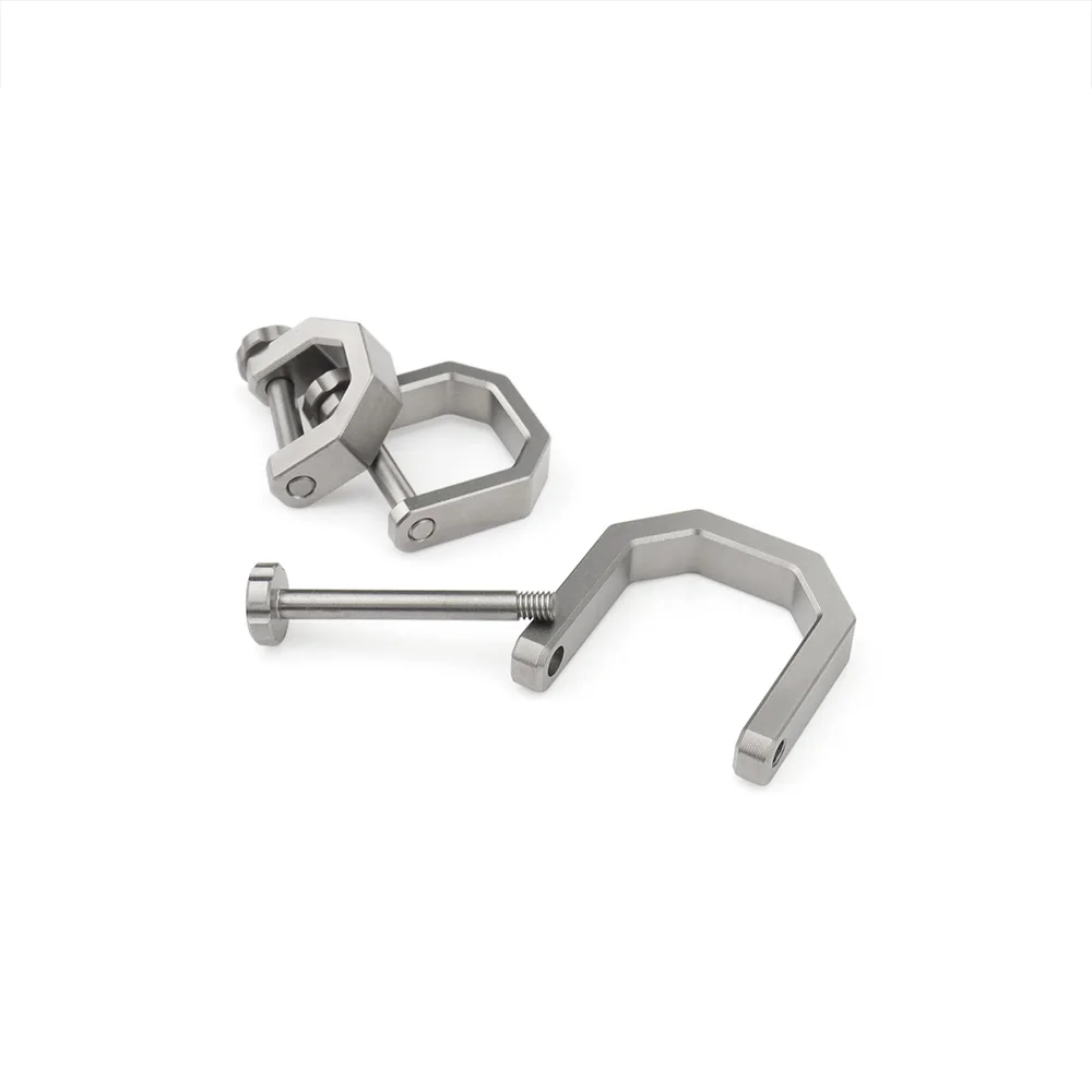 Key Chain Clip Titanium Alloy D Shape Horseshoe Buckle Keyring Car Buckle Accessories