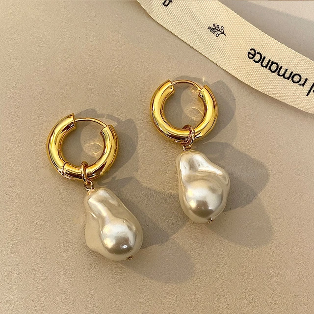 Boucles d'oreilles Vintage en forme de cercle pour femmes, bijoux baroques en perles, couleur or, clip rond, tempérament élégant, cadeaux de fête, nouvelle collection