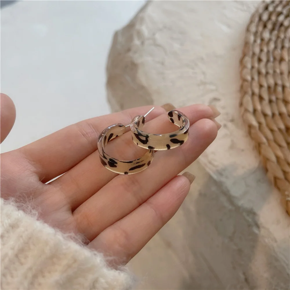 Korean Fashion Clear Resin Acrylic Hoop Earrings for Women New Trendy Twist  C Shape Leopard Earrings Party Jewelry Birthday Gift - AliExpress, image size:1000x1000