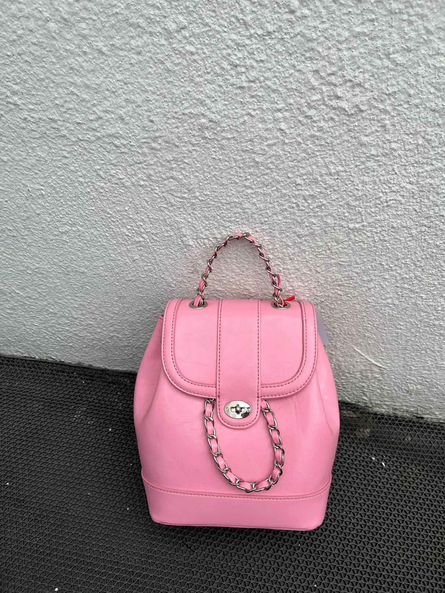 Withered Italian Leather Chain Backpack Girls Retro College Wind Oil Wax Cowhide Backpack Bucket Bag Fashion Chain Bag Women