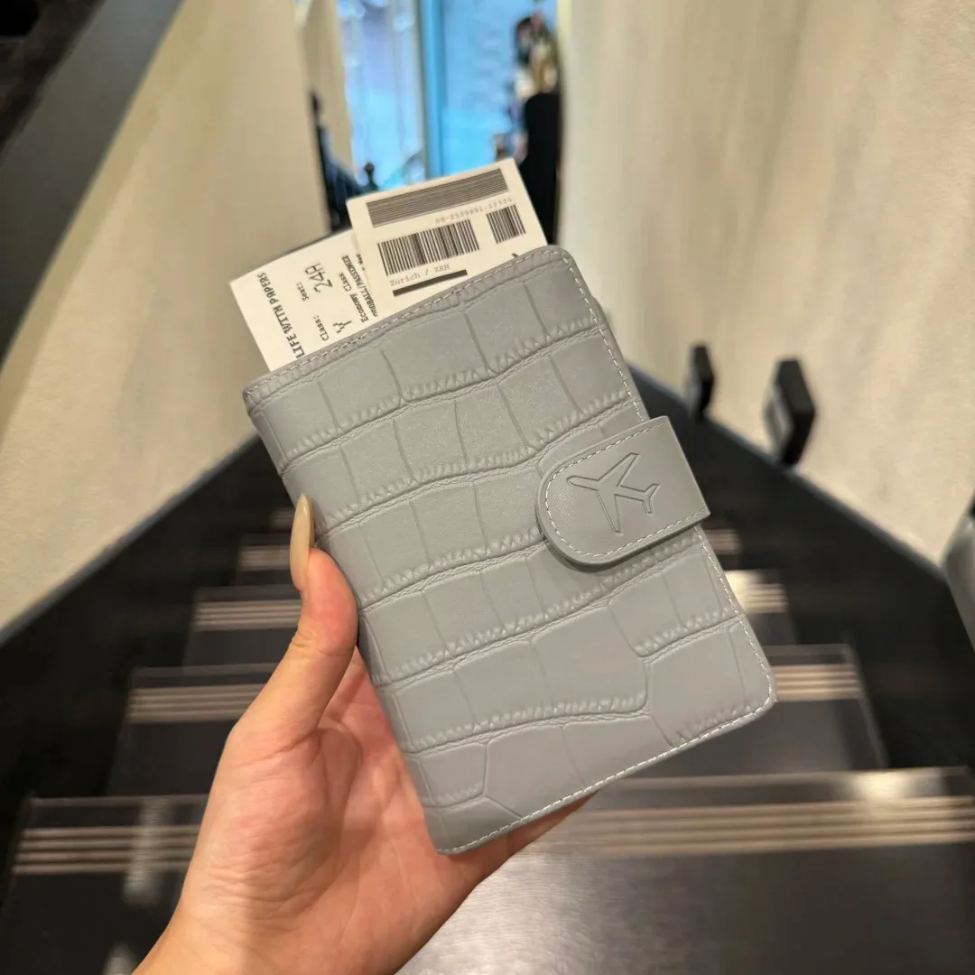 Fashion Milk White PU Leather Passport Holder Wallet with RFID Blocking Slim Travel Document Organizer for Women/Men