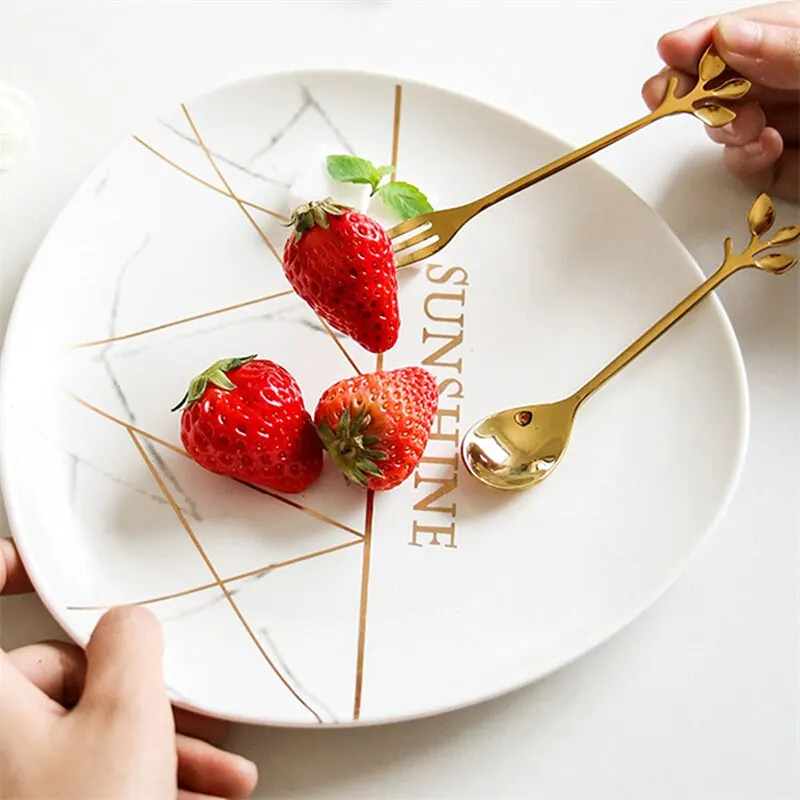 Stainless Steel Fork 6Pcs Creative Stainless Steel Gold Flatware Fruit Fork Dinnerware Appetizer Snack Dessert Fork Kitchen Tableware Leaf Shape