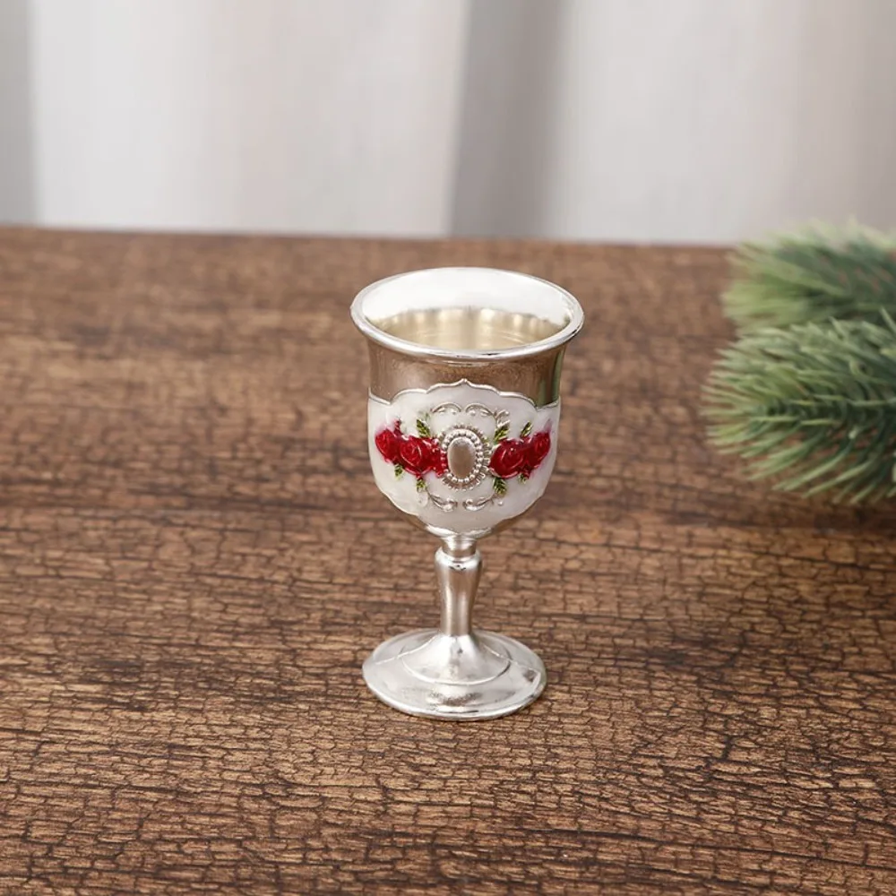 Gold Vintage Wine Goblet - European-Style Drinkware