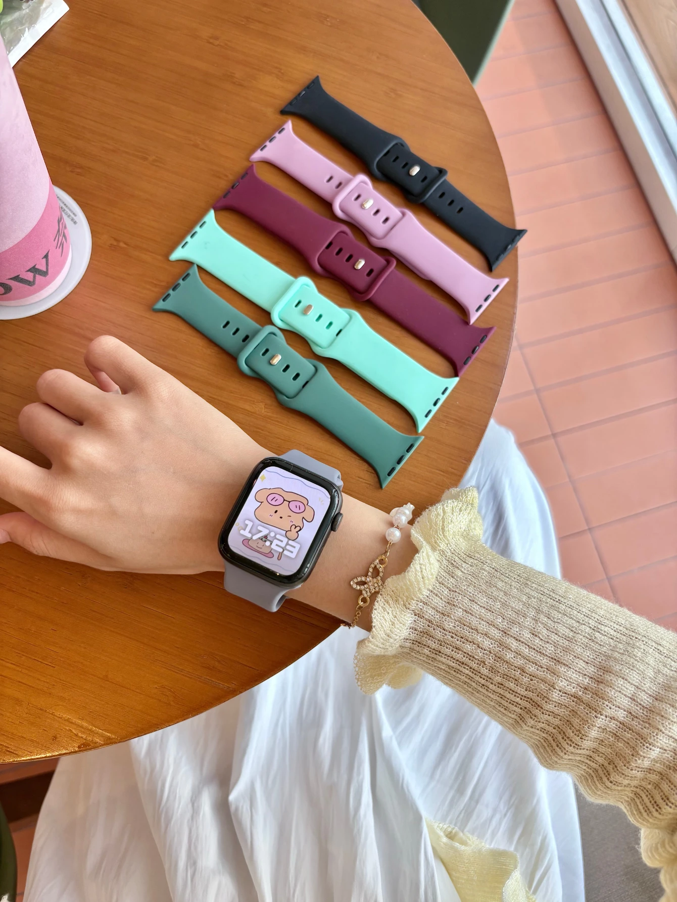 Premium Silicone Watch Strap – Versatile and Durable Design