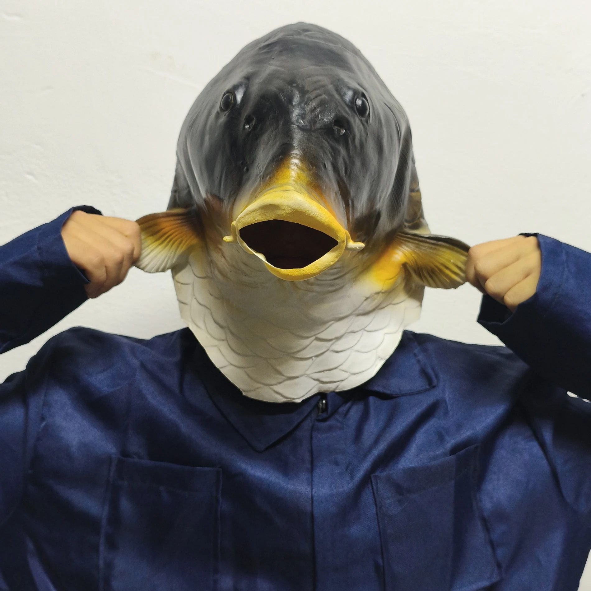 Realistische Karpfen Fisch Kopf Maske Latex Vollgesicht Tier Kostüm für Halloween Cosplay Party Lustige Gras Karpfen Design Erwachsene Unisex – Detail 11