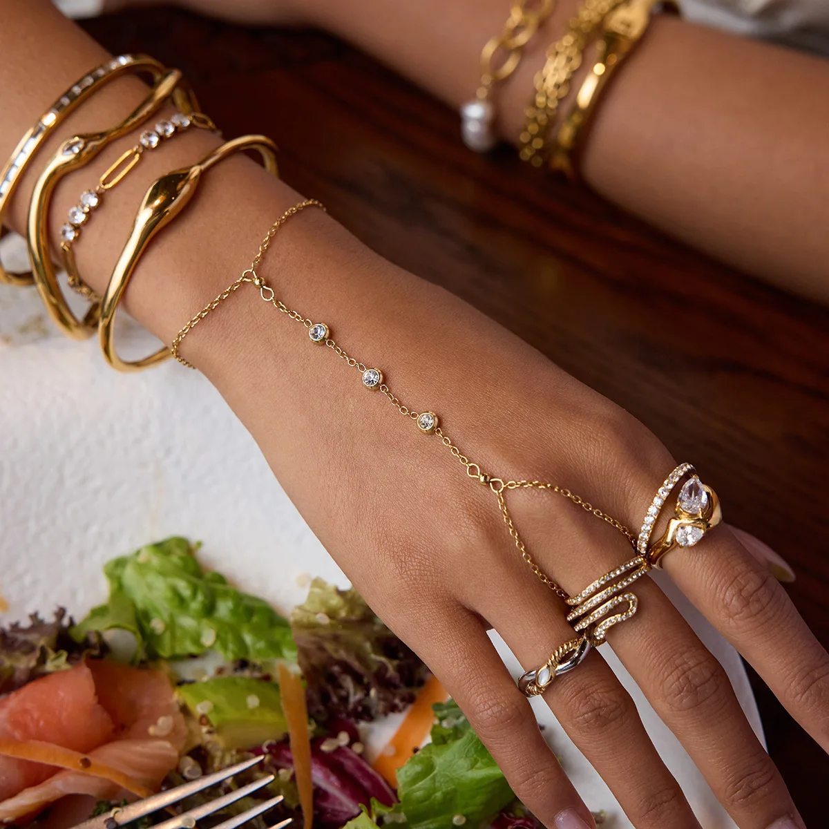 Unusual Golden Metal Chain Bracelet Ring Women Trendy Stainless Steel Zircon Hand Chain Bracelets Waterproof Jewelry Wholesale