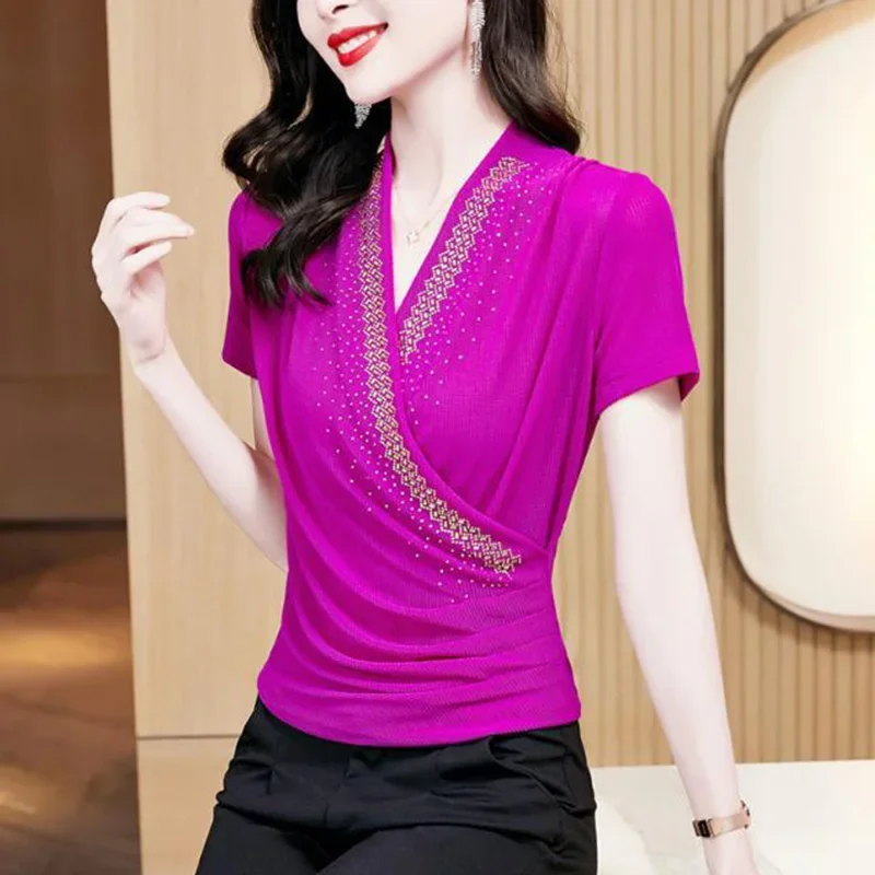 

2024 New Summer Fashionable Pleated Solid Color V-neck Short Sleeve T-Shirt Ladies Fashion Diamonds Net Yarn Top Tee Women B123