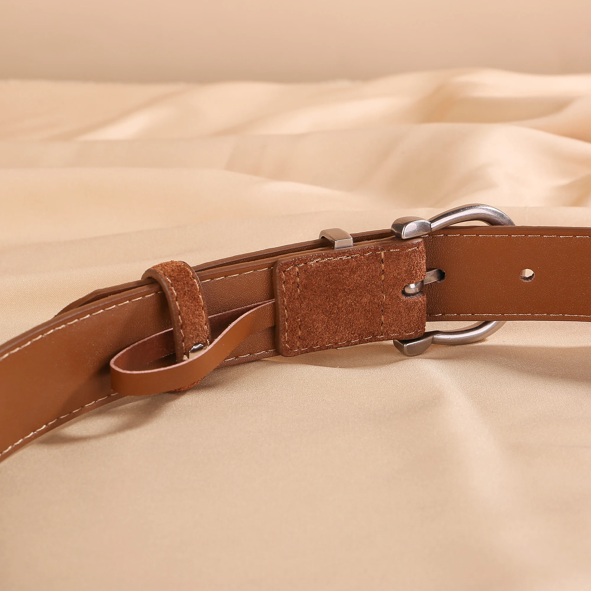 Modischer Wildledergürtel für Damen – stilvoller, vielseitiger, verstellbarer Gürtel, Vintage-Schnallenbund aus Legierung für Jeans und Kleider – Detail 9