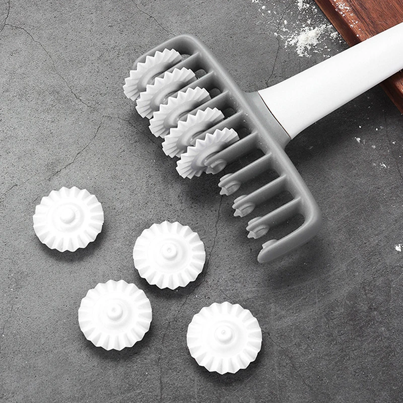 【W】Turning Smooth Baking Tool Cookie Cake Net Dough Roller Cutter Pizza Dough Roller Cutter For Restaurant 【W】Turning Smooth Baking Tool Cookie Cake Net Dough Roller Cutter Pizza Dough Roller Cutter For Restaurant