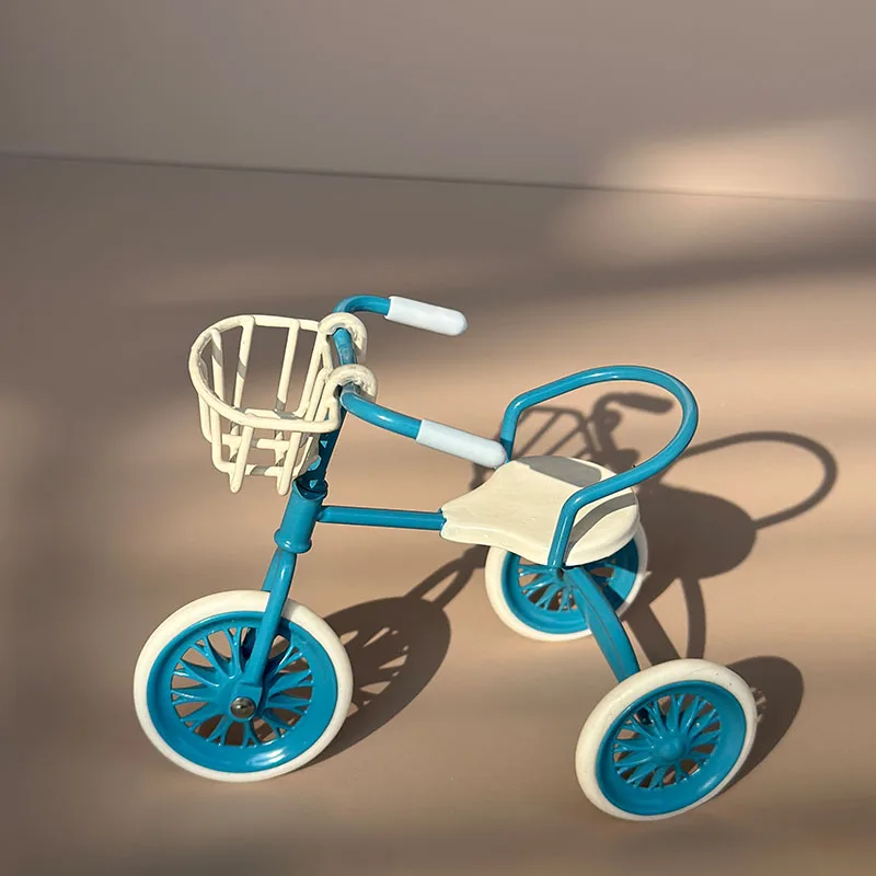 Vintage-Style Miniature Iron Tricycle - Decorative Collectible and Unique Gift