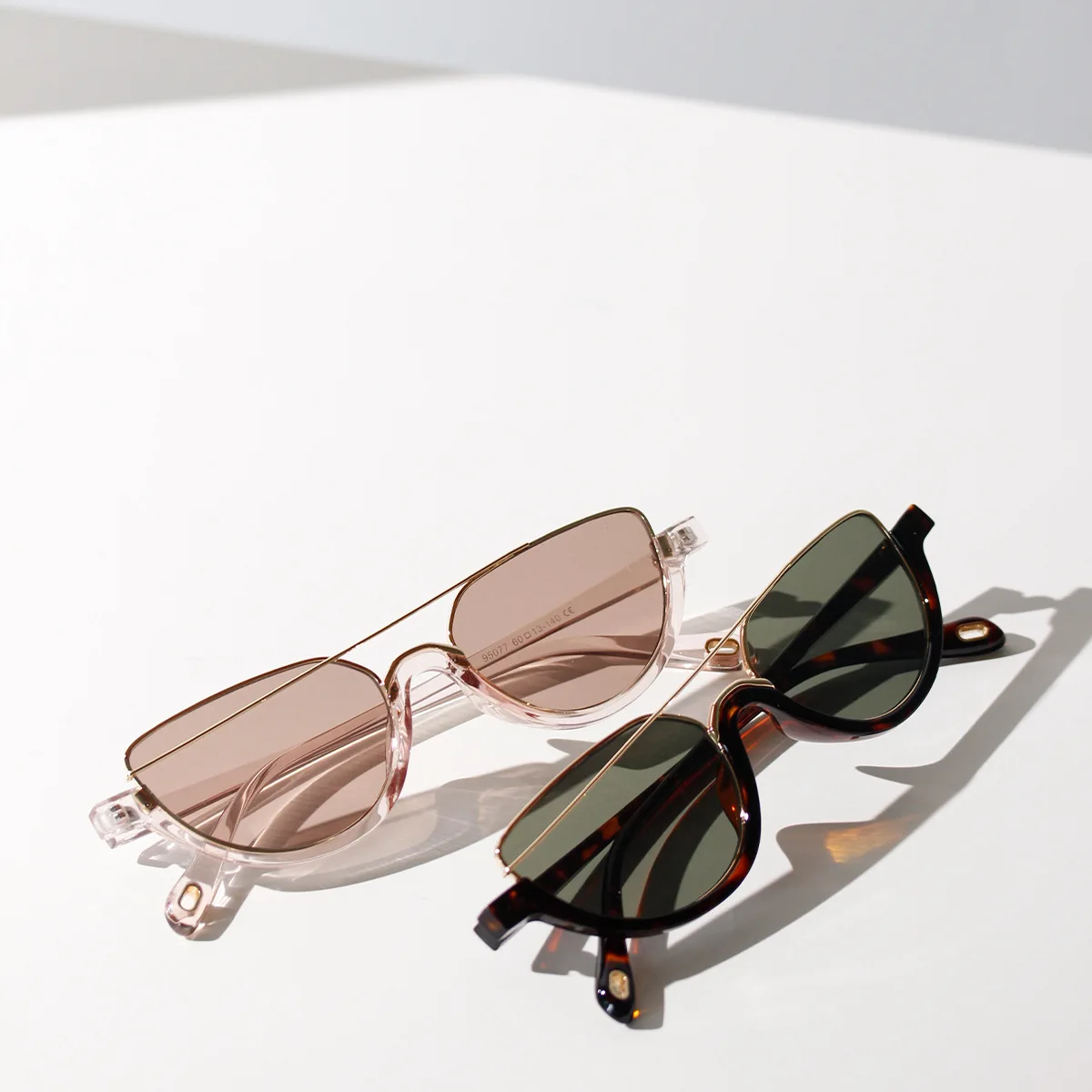 

Cat's Eyes Glasses Men's Popular Half Frame Half Metal Leopard Print Sunglasses Women's Retro vintage sunglasses