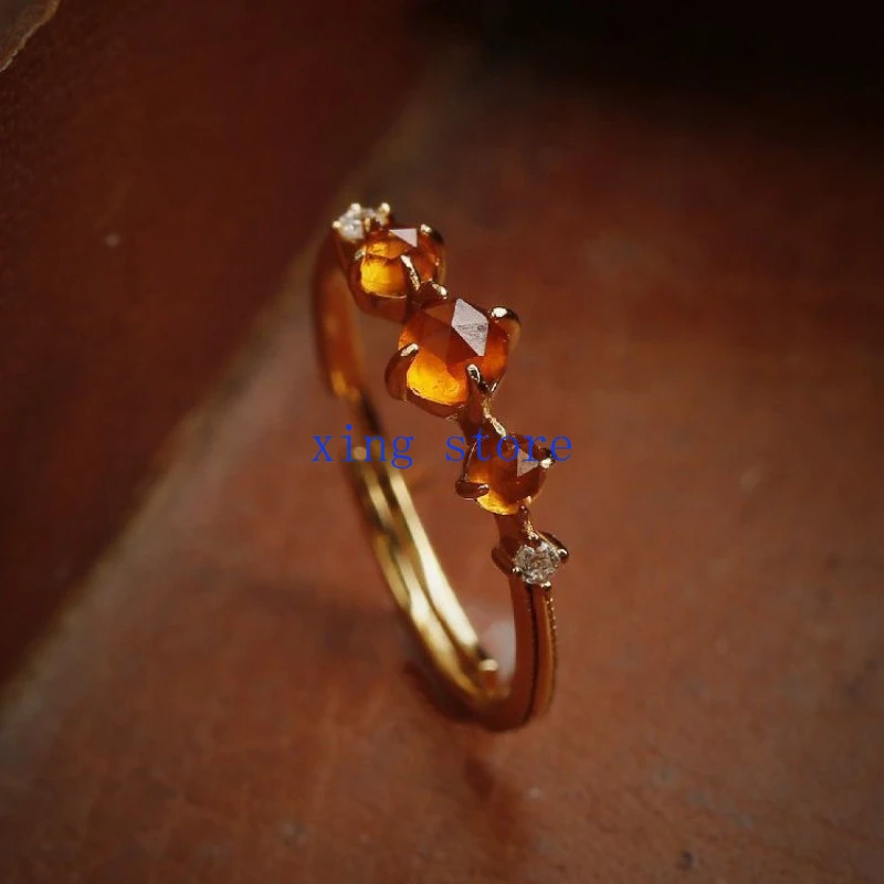 2024 Fashion New Retro Style Round Cut Crystal Inlaid Adjustable Women's Ring
