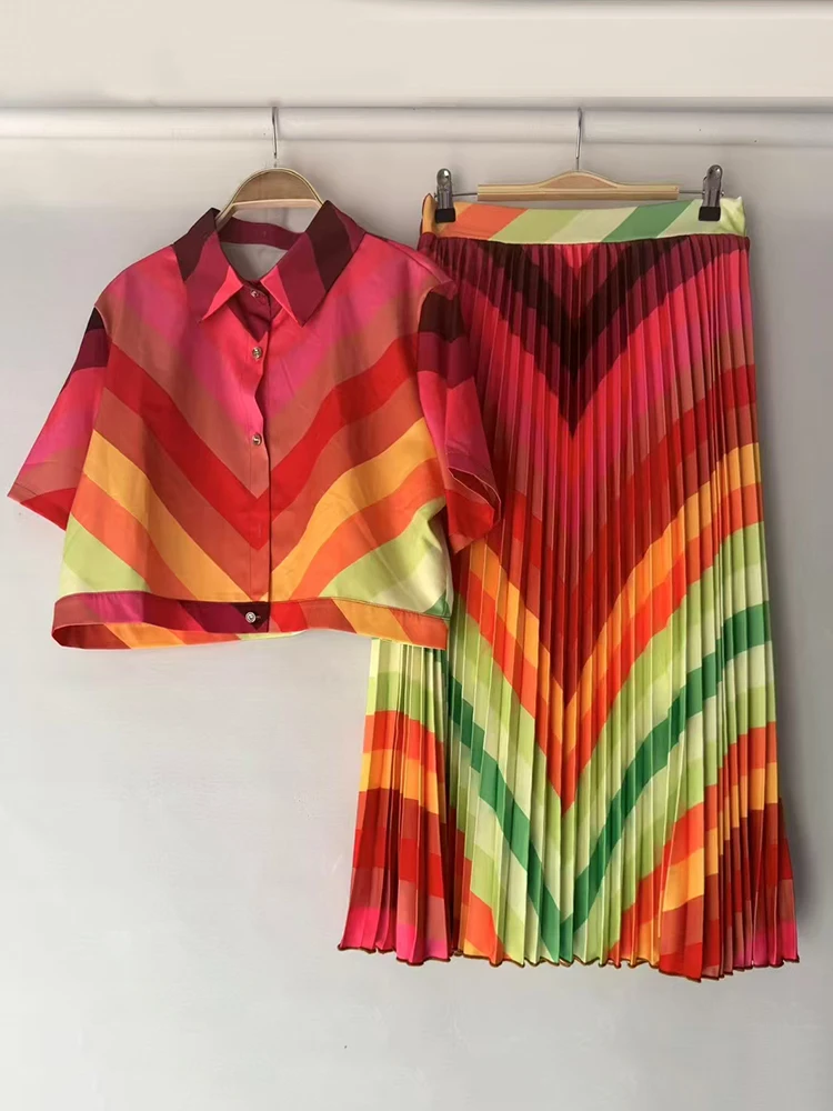 Designer's retro geometric print lapel short shirt two-piece set for summer 2025 women's wear + loose pleated skirt fashion set 4