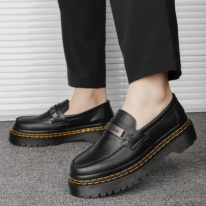 

2023 Men's Genuine Leather Loafers Women Shoes Top Luxury Male Shoe Retro Bussiness Single Shoes Couple Mary Jane Platform Shoes