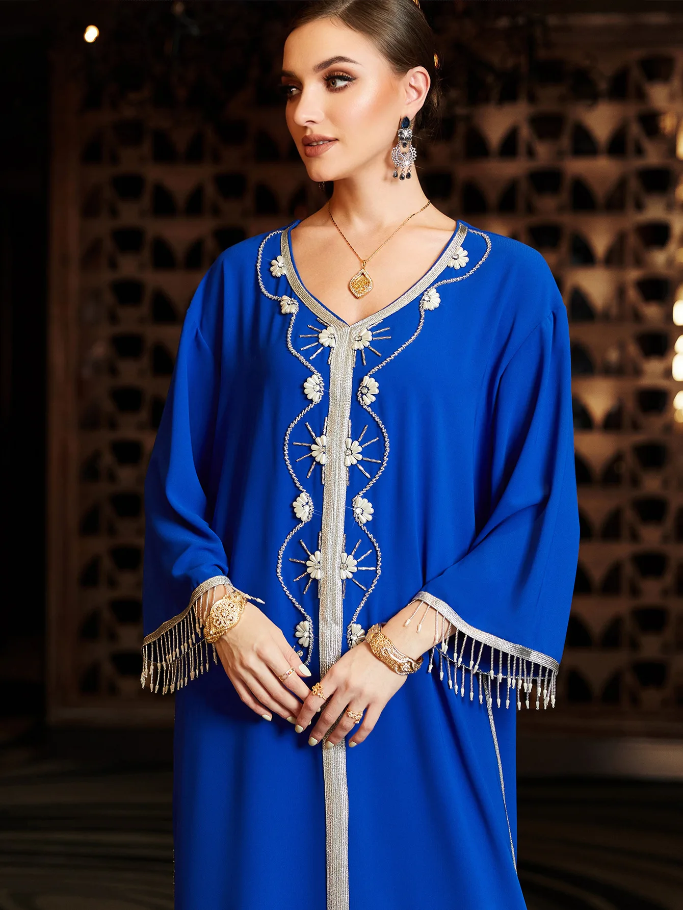 

Ramadan Middle East Arab Morocco New Royal Blue Pearl Handmade Beaded Tassel Sleeves V-Neck Islamic Dress Dubai Kaftan Abayas