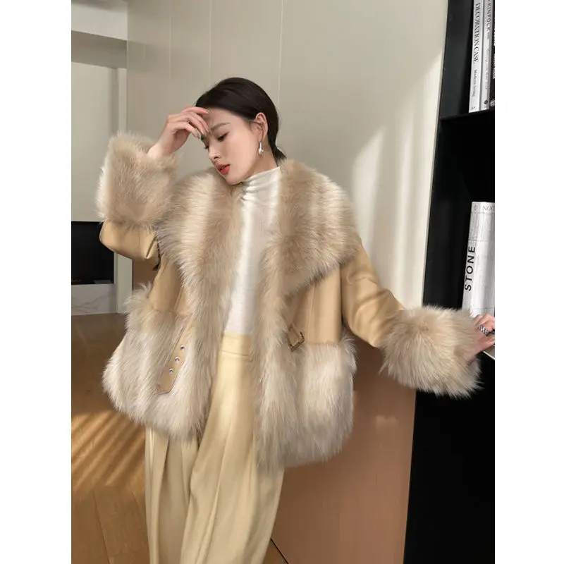 Women's 2023 Winter New Korean Fashion Imitation Fox Fur Padded Coat Street Outwears Vintage Thick Fashion Warm Coat Fur Coat
