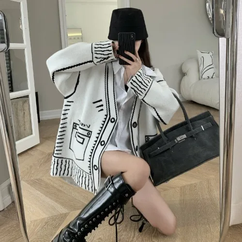 Retro Loose Graffiti Cardigan Knitted Jacket Long V Neck Autumn Winter Knitted Sweaters Tops Solid Casual Pull White Black Coats 3