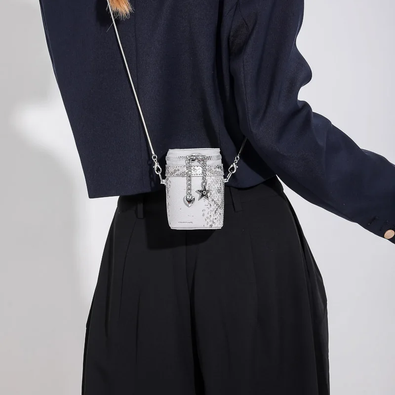 

Women Shoulder Bags Fashion Mini Small Crossbody Bag 2023 New Summer Autumn Fashion Niche Design Sense Chain Shoulder Bag