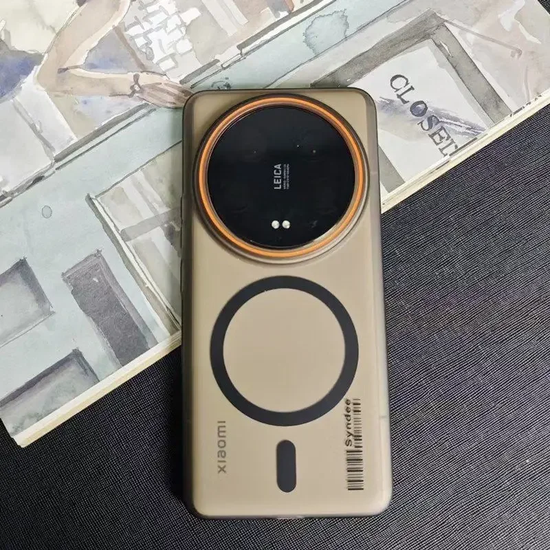 Transparent Magnetic Wireless Charging Protective Case with Hard Back Cover