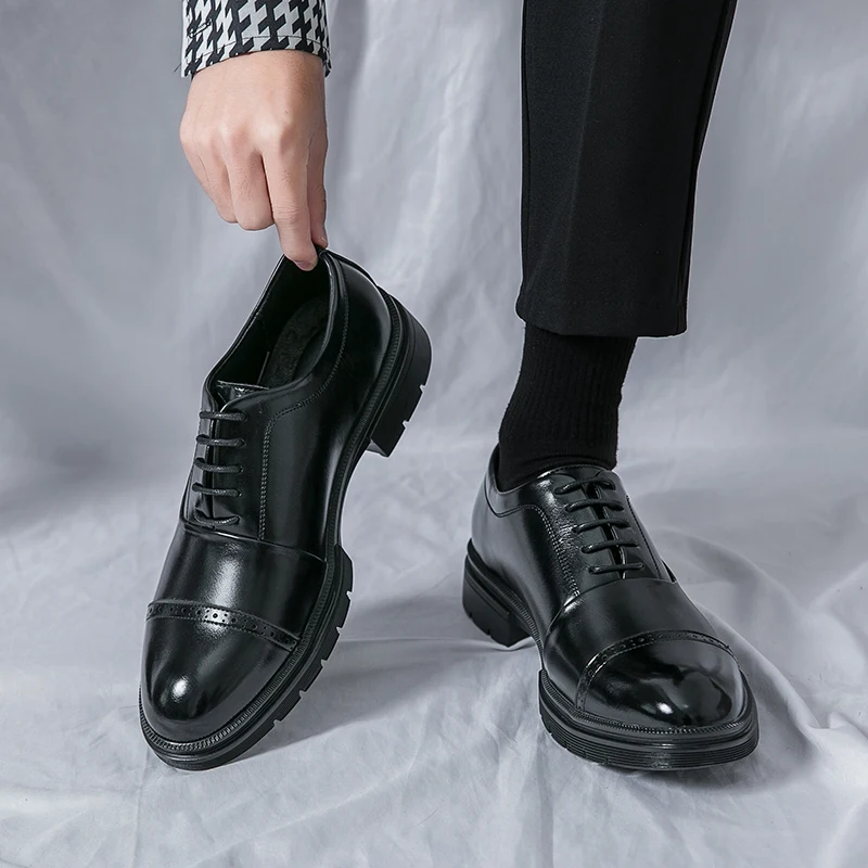 Luxury men's casual shoes Oxford formal leather shoes Men's fashion trend Handmade men's casual shoes