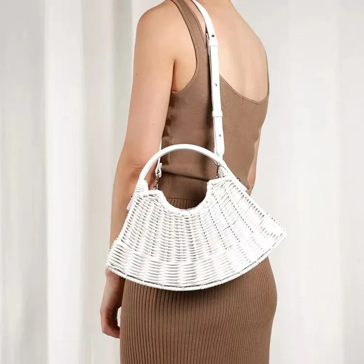 Women New Straw Handbags Woman Handmade Woven Basket Rattan Handbag For Femme Ladies Simple All-Match Handbag