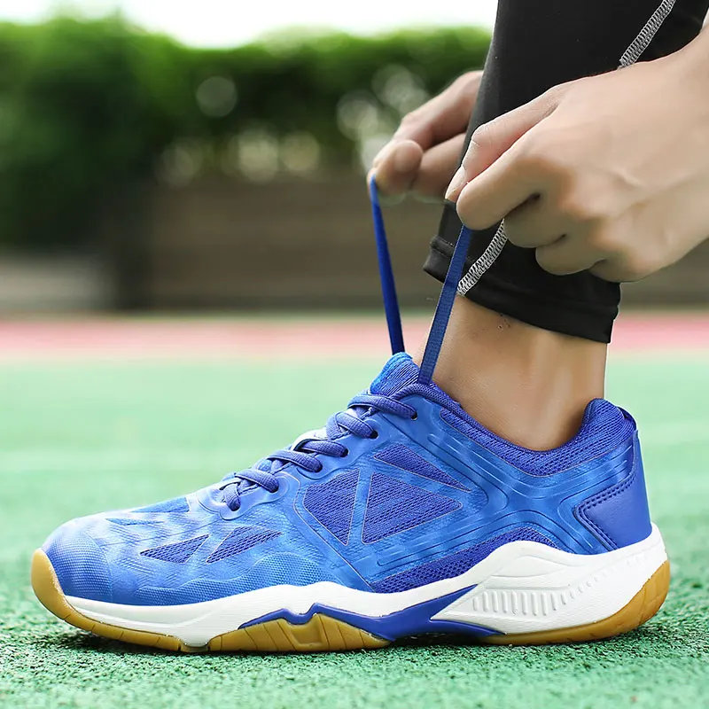 Professional Volleyball Shoes Men's and Women's Mesh Breathable Badminton and Tennis Shoes Training Volleyball