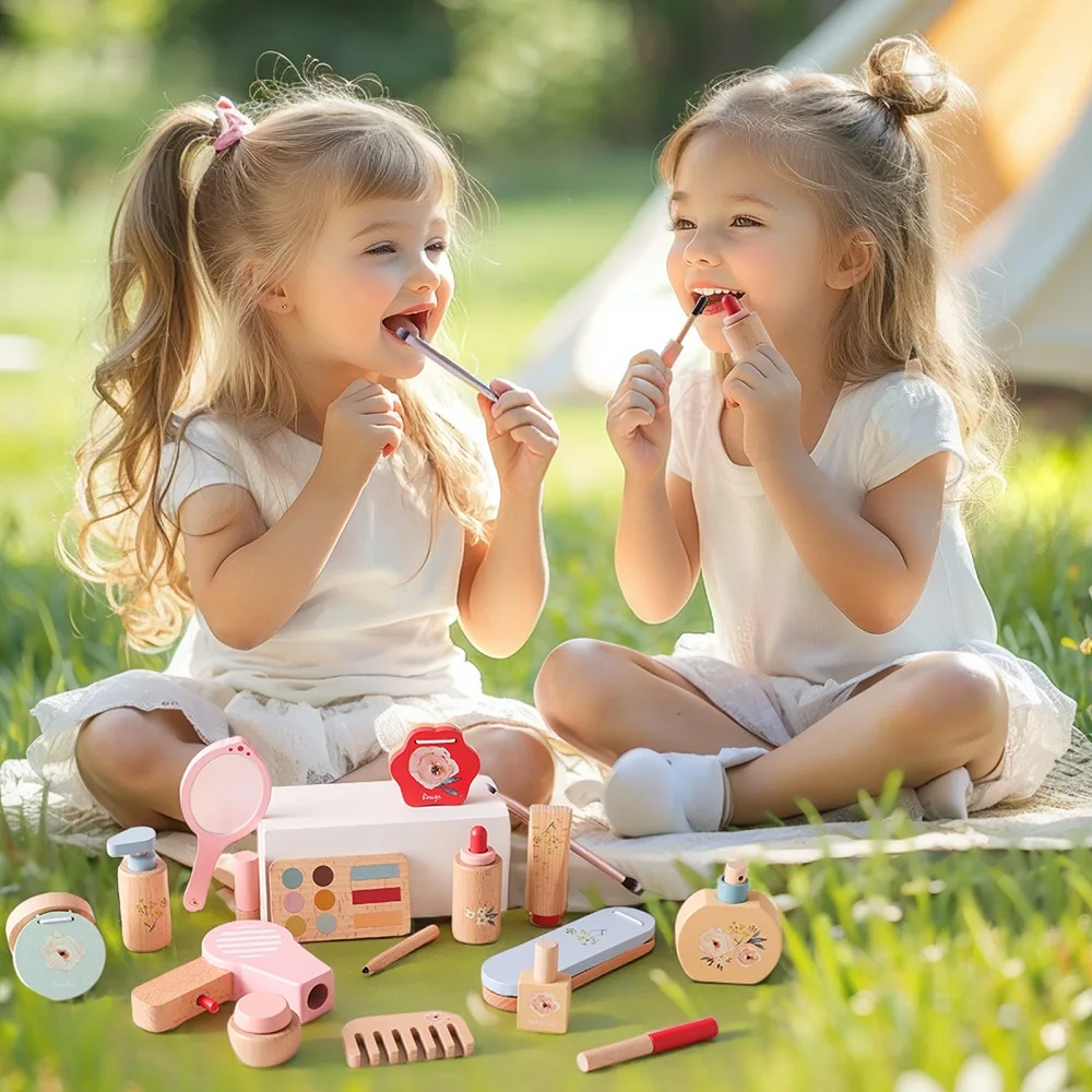 Baby Wooden Pretend Play Makeup Toys Simulation Cosmetics Set Girls Play House Hairdressing Simulation Make Up Preschool Toys 5