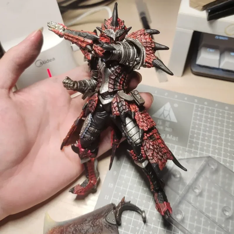 17Cm Monster Hunter Anime Figure Revoltech Yamaguchi Action Figure Hunter Spadaccino Jinou/Rathalos Figurine Modello Adulto Bambola Giocattolo