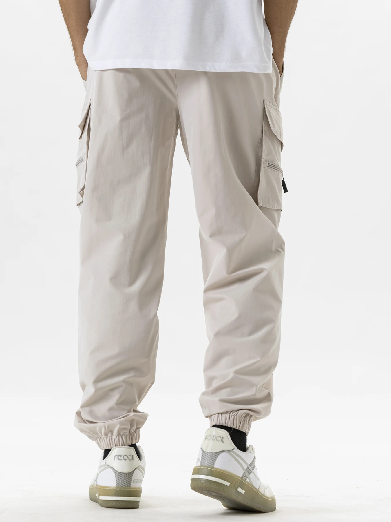 Multi Pockets Solid Color Casual Cargo Pants Mid-Rise Elastic Waistband Drawstring Shrinkable Cuffs Men Sweatpants 6