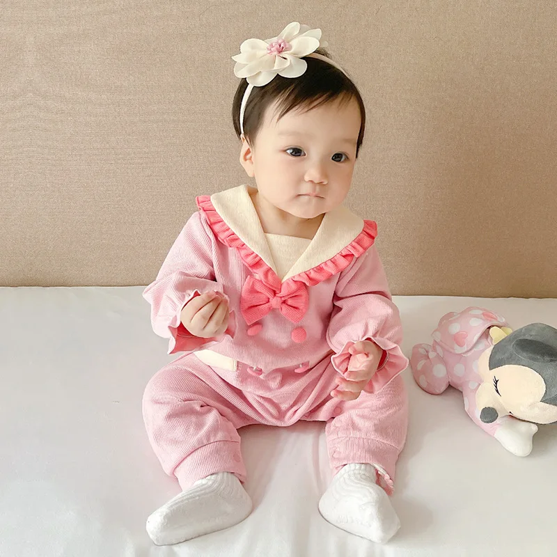 

2024 Spring Autumn Infant Girls Bodysuit Academic Style Bow Pattern Long Sleeve Newborn Girls Romper Comfort Baby Girls Parkas